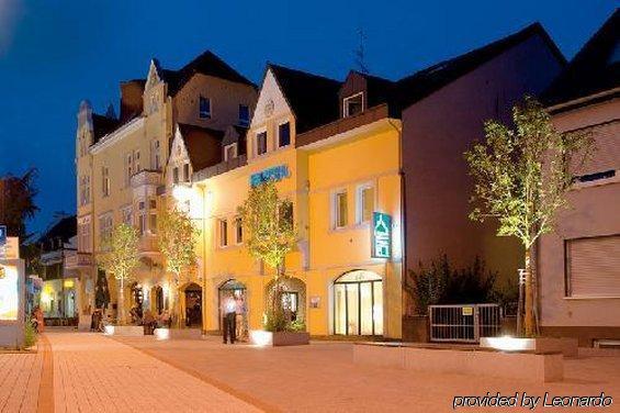 Hotel Das Kronprinz Тройсдорф Зручності фото