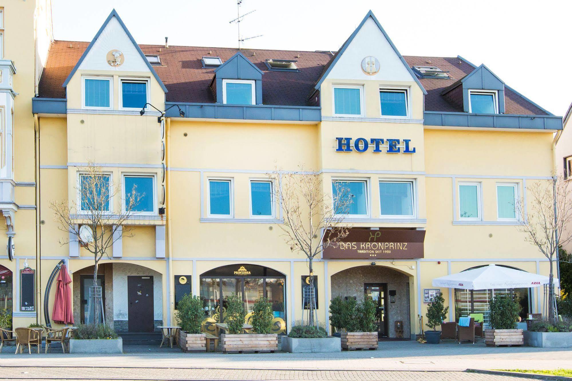 Hotel Das Kronprinz Тройсдорф Екстер'єр фото